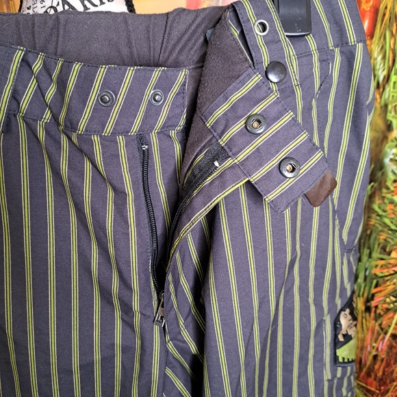 Burton, the white collection men's size medium - Picture 14 of 15